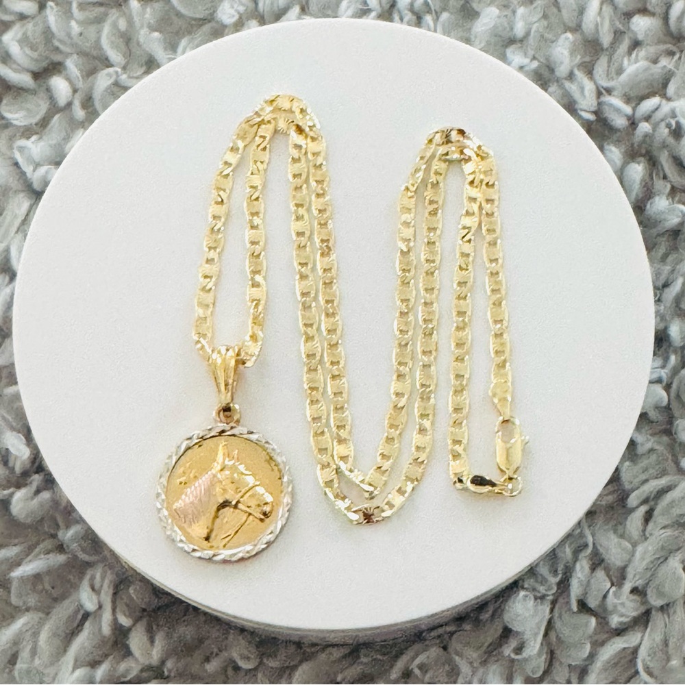 New 14K Gold Plated Horse head Pendant with 24” Necklace.
